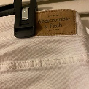 Abercrombie & fitch white skinny jeans